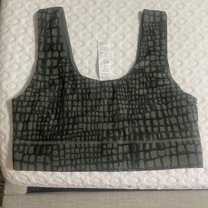 Fabletics Green and Black Cropped Top